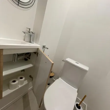 L'emeraude - Centre, Spacieux & Equipe Apartament