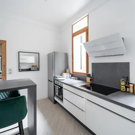 Apartament L'emeraude - Centre, Spacieux & Equipe Montpellier